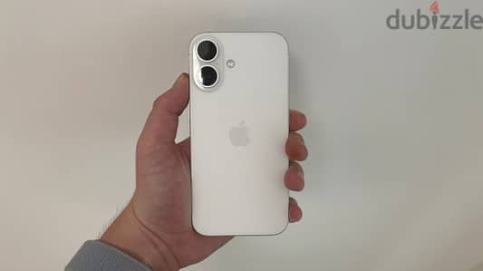 I phone 16 white like new