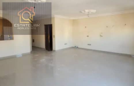 Unfurnished apartment in Al-Banafseg 10 – First Settlement