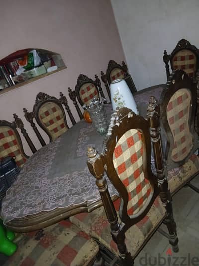 سفره و٨ كراسي