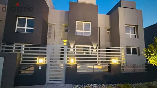 Middle Townhouse for Rent | Kayan Compound, Grand Heights, Sheikh Zayed | Kitchen & ACs