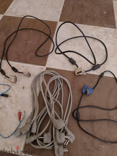 كابلات شاشه وكابلات باور