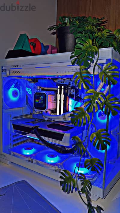 High-End White Gaming PC