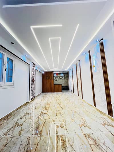 Apartment in Alexandria, Al-Ajami, Palm Beach, sixth building from the sea, complete sea view, luxurious and distinctive finishing next to the Armed Forces Hotel and the main street, a distinguished location suitable for investment, registered and complete with attachments.
