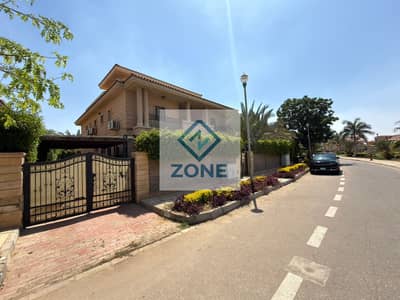 For sale in madinaty, villa model E       wide garden View