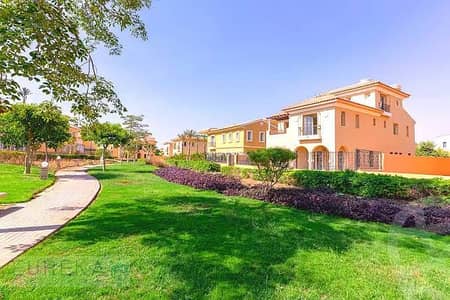 Immediate Delivery in Hyde Park! 152 sqm + 14 sqm Open Terrace, 3 Bedrooms, 3 Bathrooms, open villa view & side club view. A unit worth seeing!