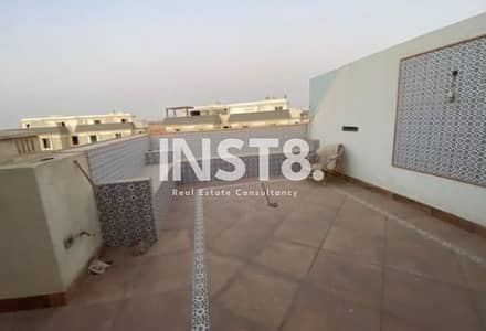 I Villa Finishing with Equipped and Prime Location