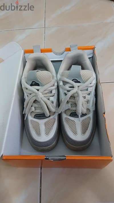 جزمه lv skate