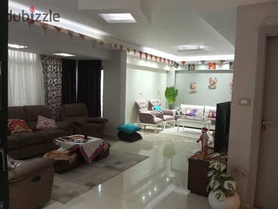 For sale in the Fourth District, 6th of October, the apartment is 195 sqm, north and south, untouched.