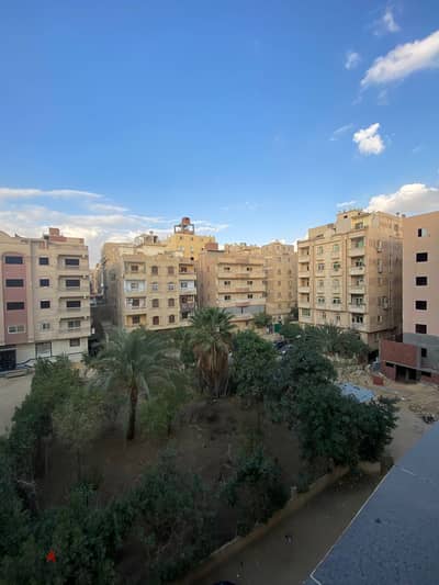 شقة للبيع 3 غرف في الحي السابع في قلب المقطم الهضبة الوسطي لقطة وسعرها لقطة ب مساحة 145 متر