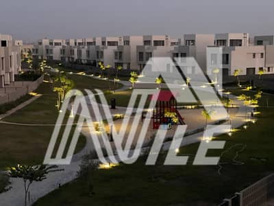 فيلا مستقله متشطبه بالمطبخ والتكيفات للبيع  فيو علي لاندسكيب بسعر مميز في كمبوند البروج - مدينه الشروق