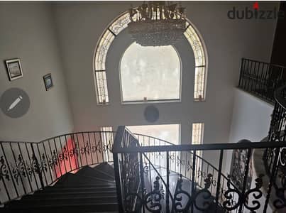 فيلا للايجار دجلة المعادى بجنينة