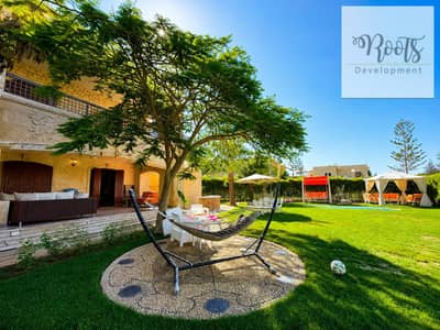 For Sale Furnished Chalet Corner  With Garden,Ready to move,in Marina 5,North Coast