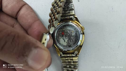 ساعة seiko