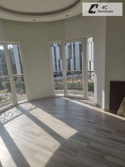 شقة متشطبه ب المطبخ و التكييفات للإيجار في هايد بارك التجمع الخامس القاهره الجديده Hyde Park, Fifth Settlement, New Cairo
