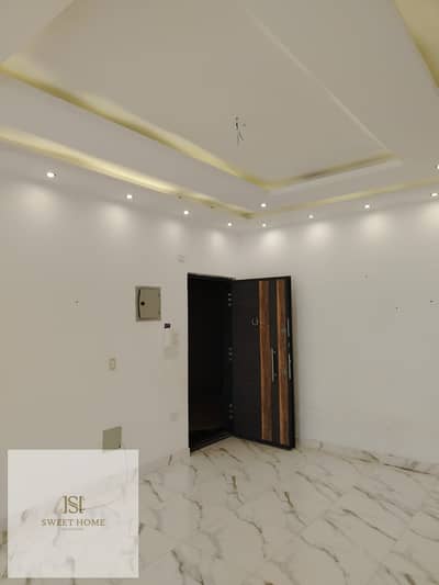 Apartment for Rent with Private Garage in South Lotus 140 sqm