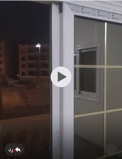 شقة الإيجار ألترا سوبر لوكس باللوتس الشمالية! موقع استراتيجي متفرع من التسعين الشمالي، فيو مفتوح وواجهة بحرية بالدور الأول