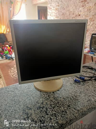 شاشة كمبيوتر   NEC  LCD