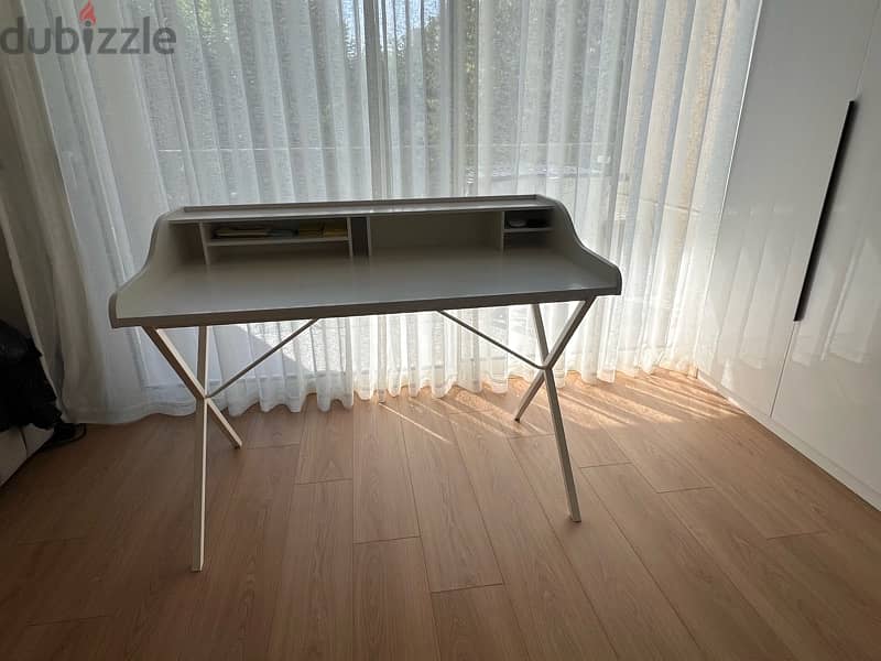 Ligne Roset Luxury Desk 1