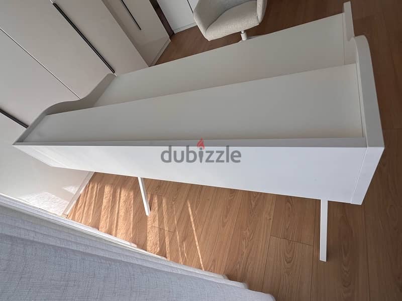 Ligne Roset Luxury Desk 3