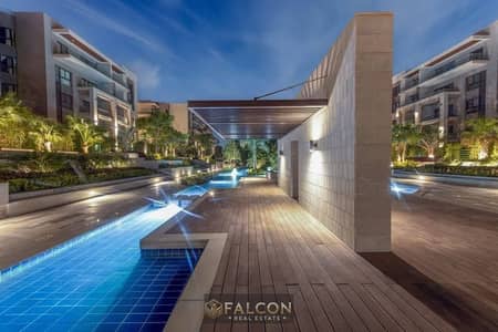 شقه فاخره بتشطيب vipو بفيو على ال land scape للبيع فى كمبوند تلال ايست telal east التجمع الخامس دقائق لمطار القاهره والجامعه الامريكيه