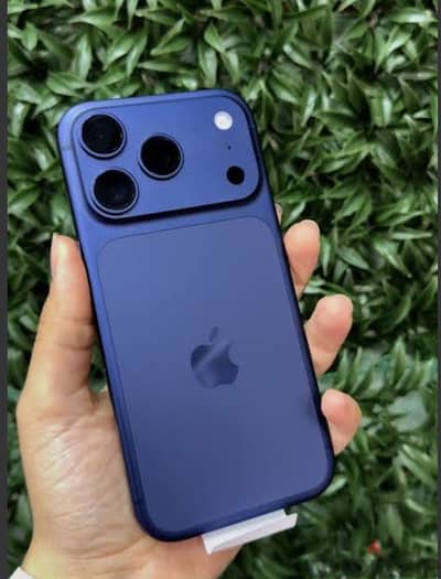 Apple - iPhone 17 Pro Max