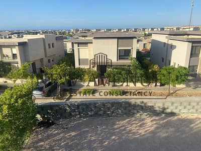شاليه جونيور علوي للبيع في سوان ليك الساحل الشمالي المرحلة الرابعة  Swan Lake North Coast Phase 4 بإطلالة على البحر والاستلام 2027