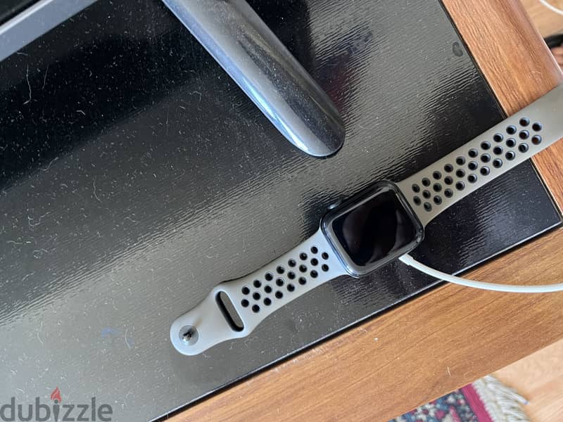 Apple watche se2 1