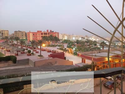 The club view is clear, panoramic, and old. All meters are present.