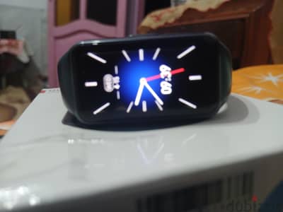 للبيع ساعه هواوي باند ٦ كسر