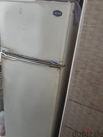 ثلاجة مستعملة خردة