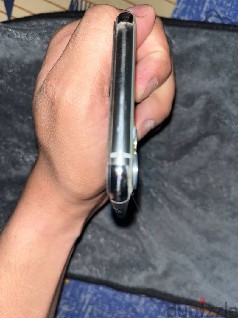 Apple - iPhone 11 Pro Max 4