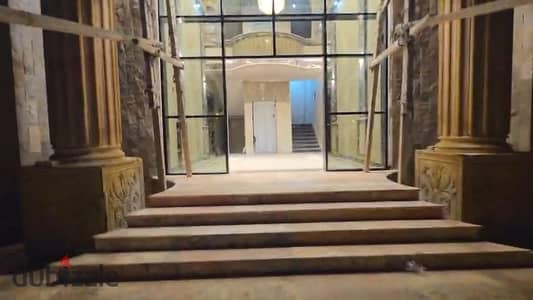 شقة فاخرة للإيجار بالبنفسج عمارات التجمع الأول بالقاهرة الجديدة بخطوات من شارع التسعين الشمالي ومحور محمد نجيب ومحور أحمد شوقي وووتر واي وبورتو كايرو