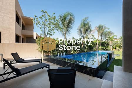 توين هاوس للبيع في كونكورد جاردنز Concord Gardens بجاردن خاصة وحمام سباحة ومطبخ مجهز