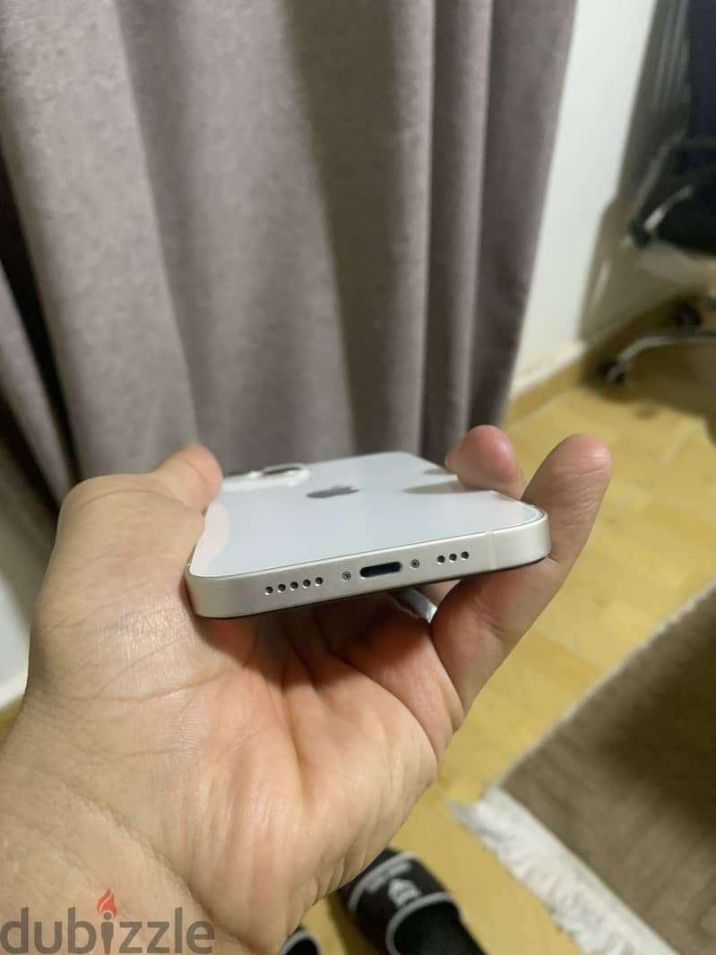 آبل - آيفون 13 5