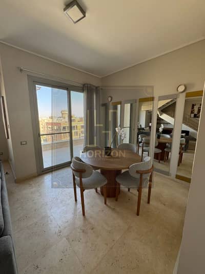 بنتهاوس مفروش 4 غرف نوم للإيجار في فيليدج جيتPenthouse for Rent Village Gate in new cairo