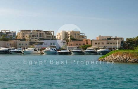 تاون هاوس متشطب بالكامل بالتكيفات للبيع فى موقع متميز فى الجونه البحر الاحمر بالتقسيط على 6 سنوات باطلاله كامله على اللاجون ارخص سعر