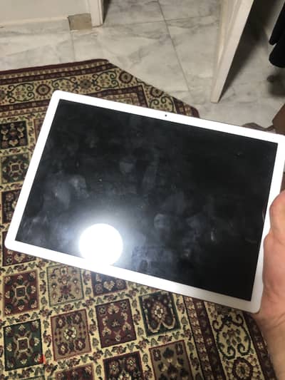 Huawei mat book  E