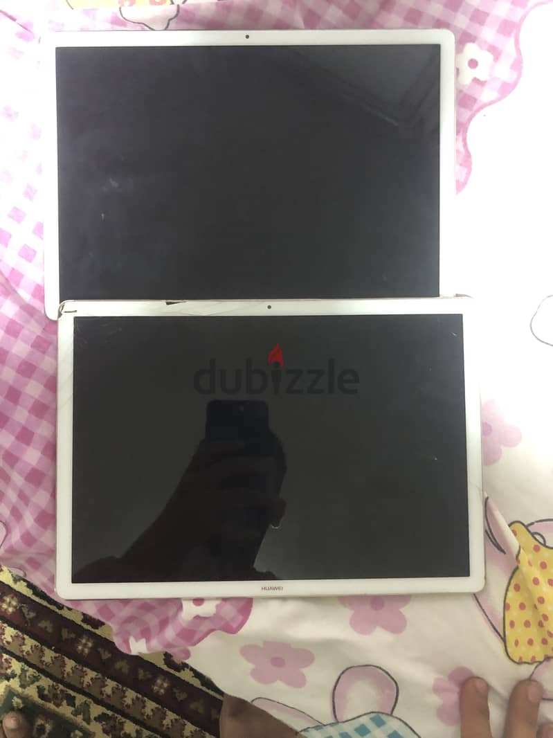 Huawei mat book  E 1