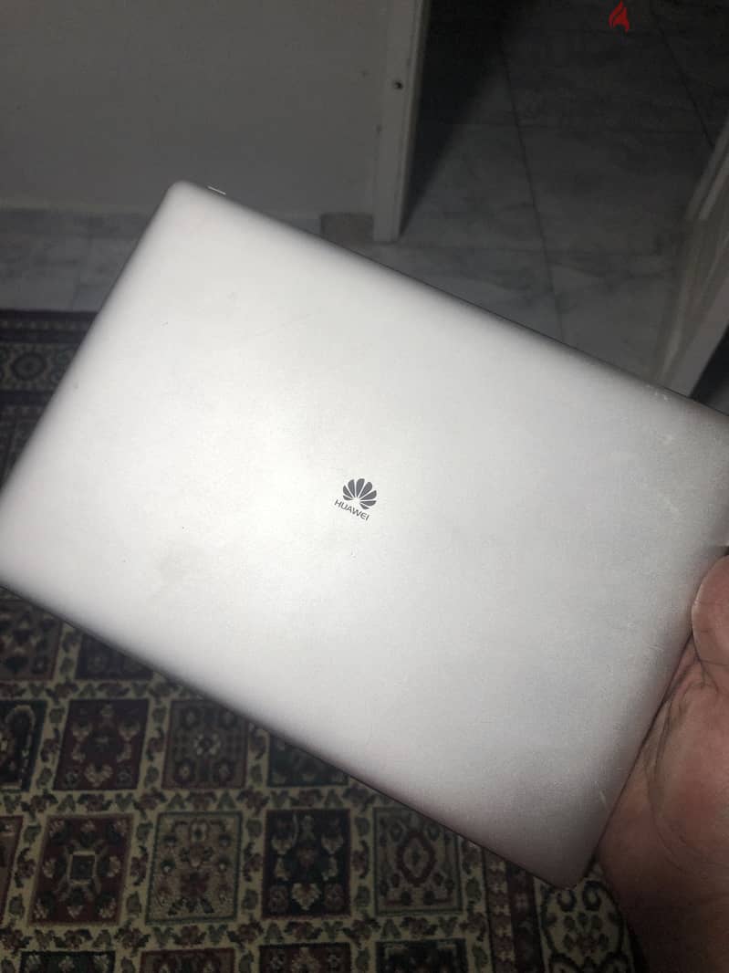 Huawei mat book  E 2