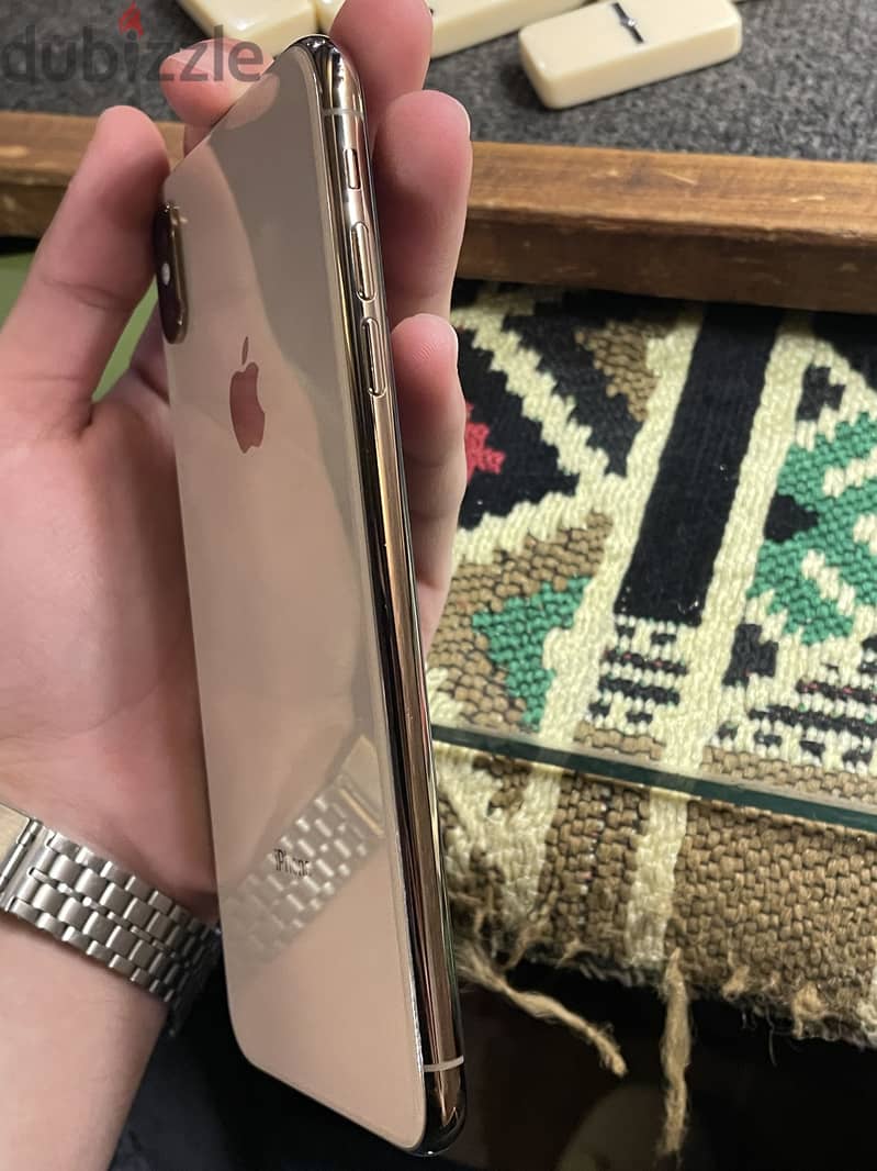 Apple - iPhone XS Max 5