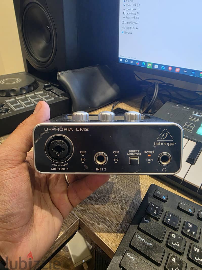 Behringer U-Phoria UM2 Audio Interface 2