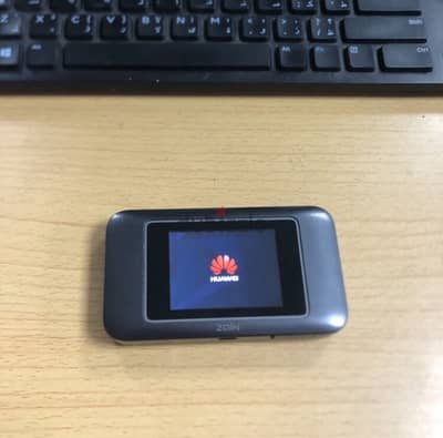 HUAWEI E5787s-33a-touchscreen  2.4Ghz-5Ghz-battery 3000mah