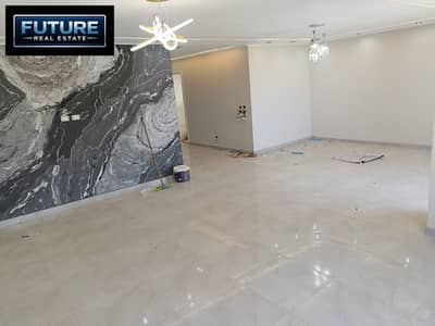 Penthouse 300 m in the compound of Cairo University on Dahshur link in Sheikh Zayed