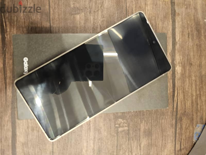 Samsung S25 Ultra 1