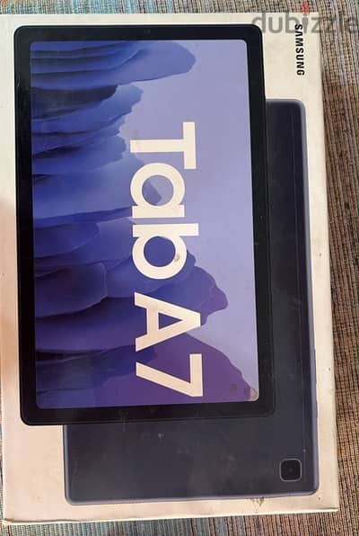 Tab A7 معاه الشاحن و القلم و العلبه