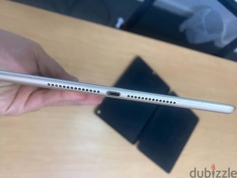 iPad Air 2 Gold 1