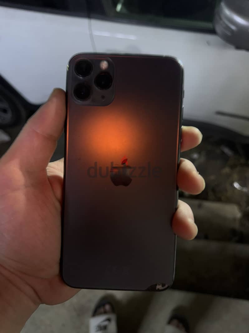 Apple - iPhone 11 Pro Max 4