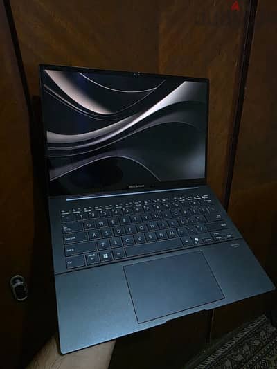 ASUS Zenbook 14 UXS405CA