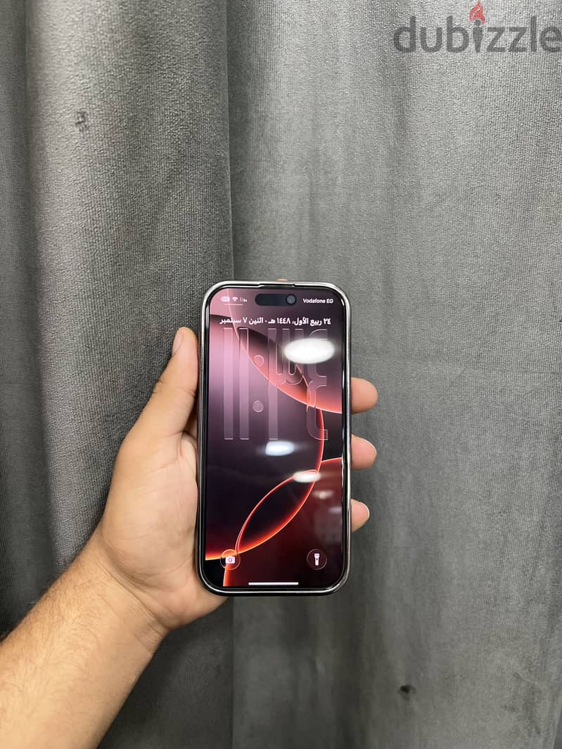 آبل - آيفون 16 برو 1
