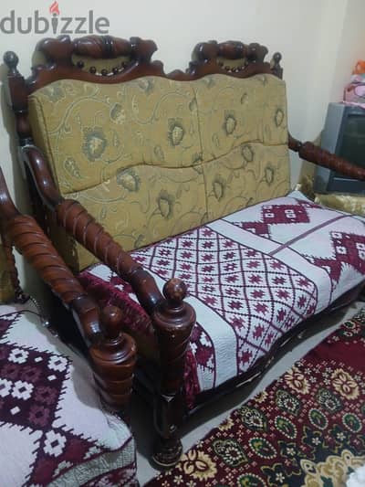 طقم أنتريه كامل كلاسيك خشب زان (كنبتين + كرسيين)